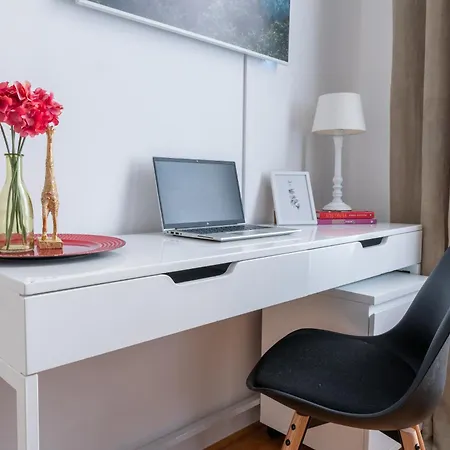 Apartman Old Town's Legend: Center With Balcony Maribor