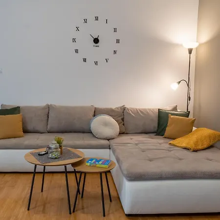 Apartman Old Town's Legend: Center With Balcony