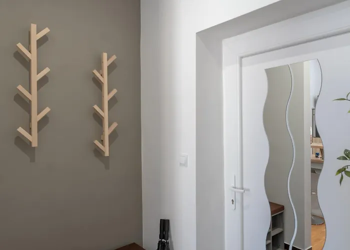 Old Town's Legend: Center With Balcony Appartement