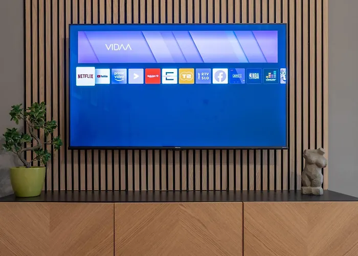 Old Town's Legend: Center With Balcony Appartement